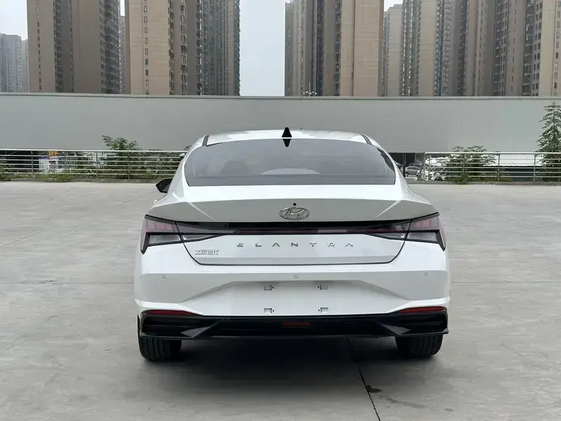 2022 Hyundai Elantra Plug-in Hybrid с пробегом 19 000 км
