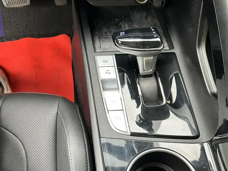 2022 Hyundai Elantra Plug-in Hybrid с пробегом 19 000 км