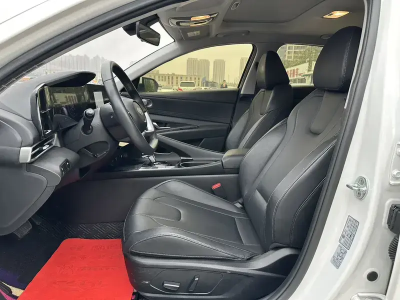2022 Hyundai Elantra Plug-in Hybrid с пробегом 19 000 км