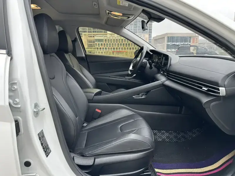 2022 Hyundai Elantra Plug-in Hybrid с пробегом 19 000 км