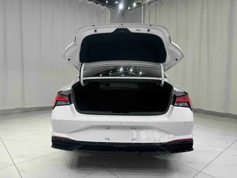2022 Hyundai Elantra Plug-in Hybrid с пробегом 25 800 км