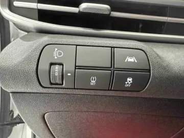 2022 Hyundai Elantra Plug-in Hybrid с пробегом 25 800 км
