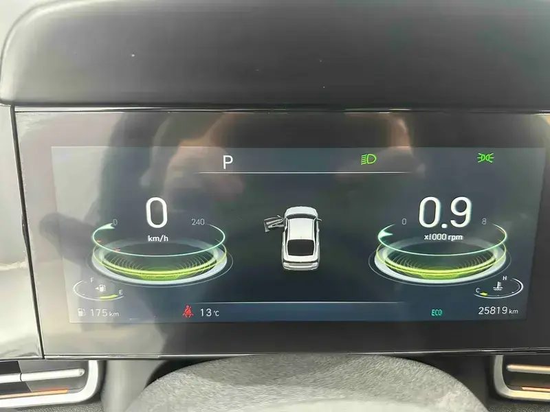 2022 Hyundai Elantra Plug-in Hybrid с пробегом 25 800 км