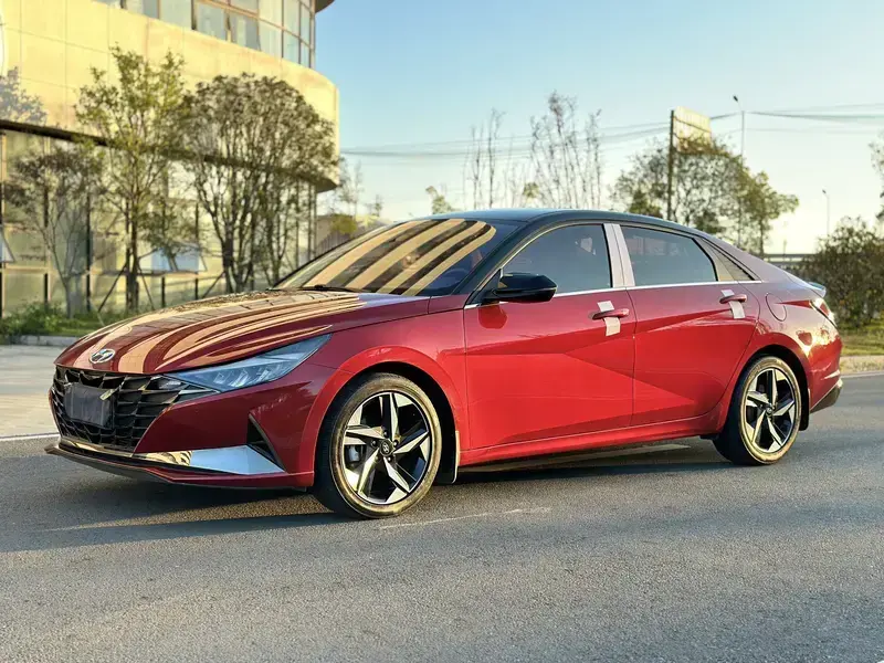 2021 Hyundai Elantra Plug-in Hybrid с пробегом 39 000 км