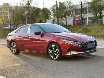 2021 Hyundai Elantra Plug-in Hybrid с пробегом 39 000 км