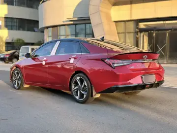 2021 Hyundai Elantra Plug-in Hybrid с пробегом 39 000 км