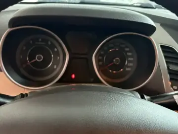 2012 Hyundai Langdong с пробегом 98 000 км