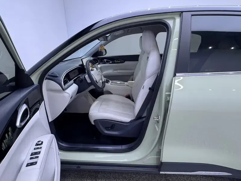 2025 Geely Starry Wish с пробегом 35 200 км
