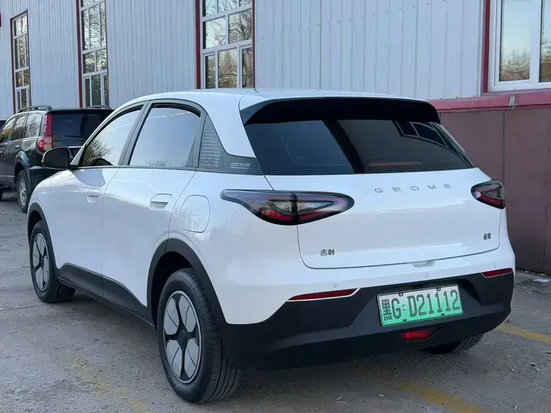2025 Geely Starry Wish с пробегом 26 000 км