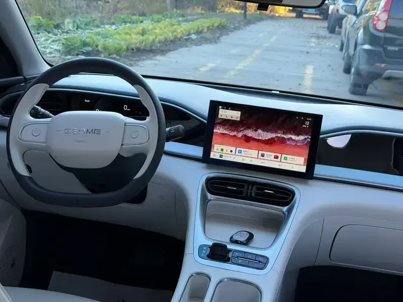 2025 Geely Starry Wish с пробегом 26 000 км