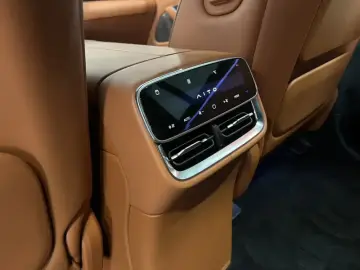 2026 Aito AITO M7 с пробегом 8 400 км