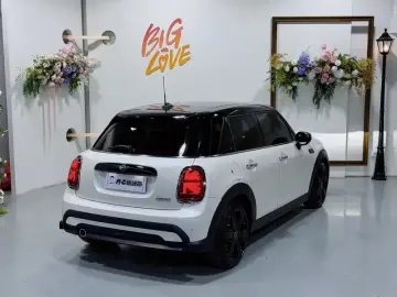2023 Mini Electric MINI COOPER с пробегом 30 200 км