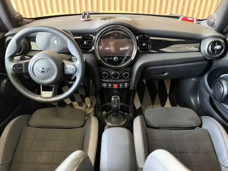 2023 Mini Electric MINI COOPER с пробегом 19 000 км