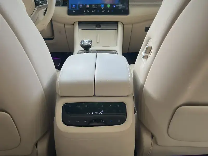 2024 Aito AITO M7 с пробегом 54 000 км