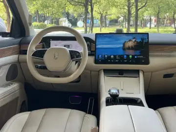 2024 Aito AITO M7 с пробегом 54 000 км