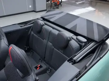 2025 Mini Electric MINI COOPER с пробегом 100 км