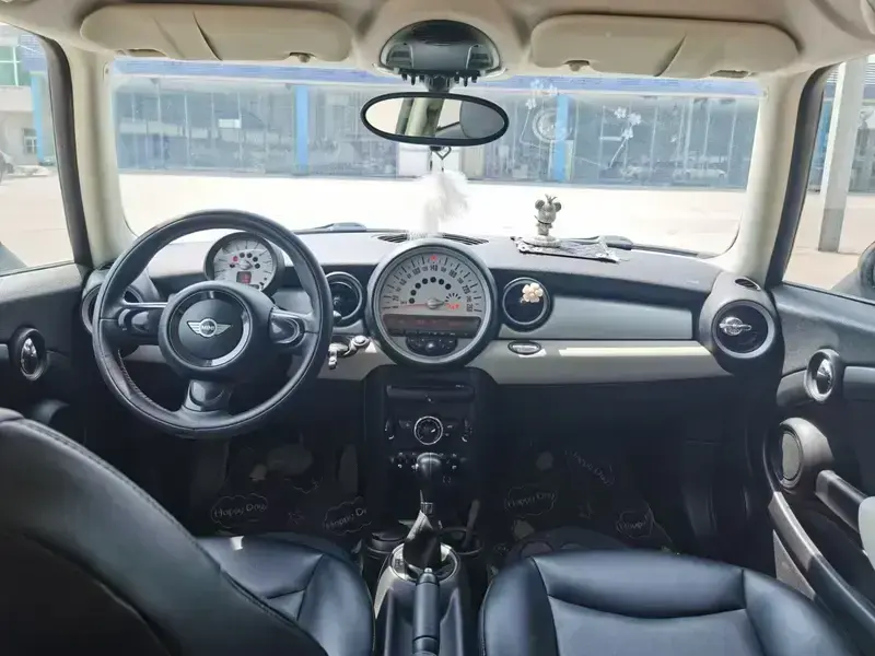 2012 Mini Electric MINI COOPER с пробегом 140 000 км