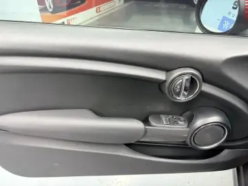 2016 Mini Electric MINI COOPER с пробегом 47 000 км