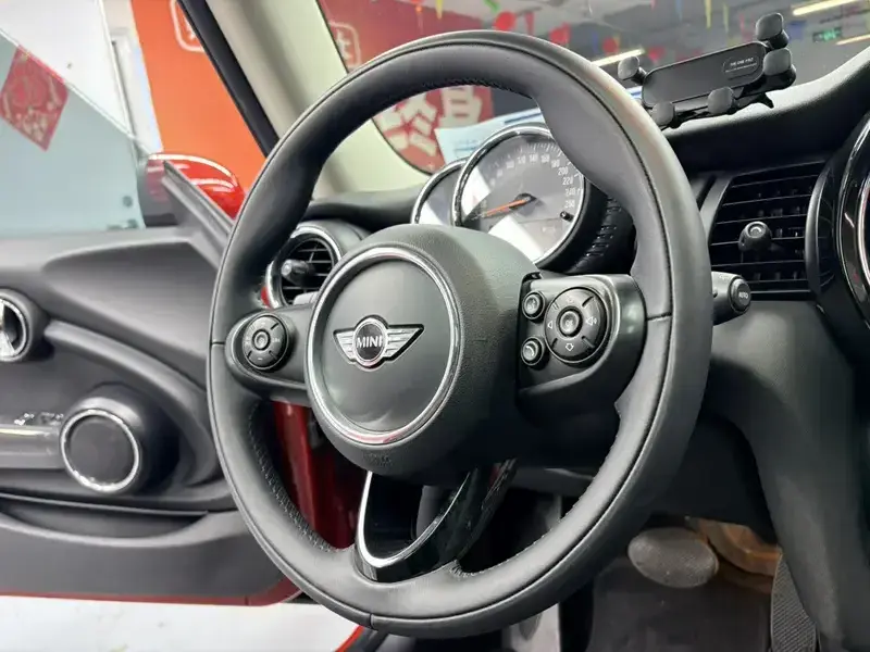 2016 Mini Electric MINI COOPER с пробегом 47 000 км
