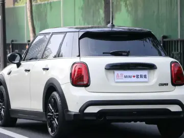 2022 Mini Electric MINI COOPER с пробегом 24 000 км
