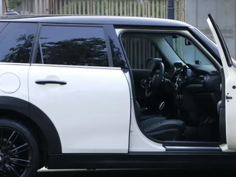 2022 Mini Electric MINI COOPER с пробегом 24 000 км