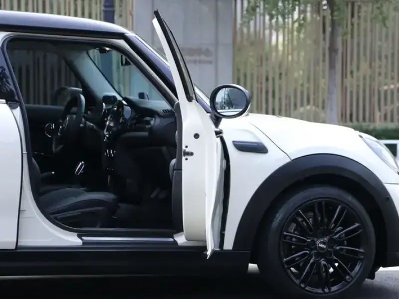 2022 Mini Electric MINI COOPER с пробегом 24 000 км