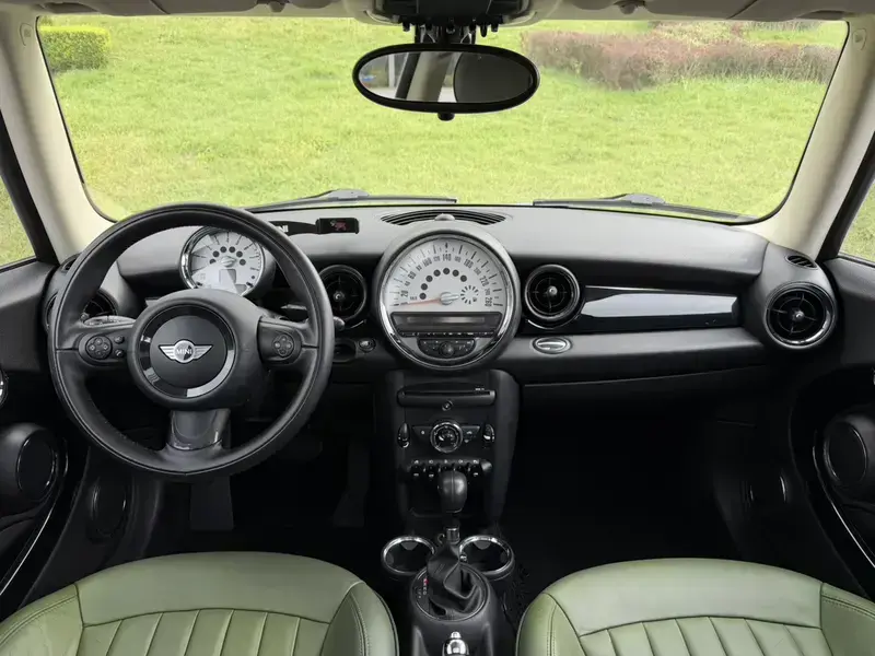 2012 Mini Electric MINI COOPER с пробегом 95 000 км