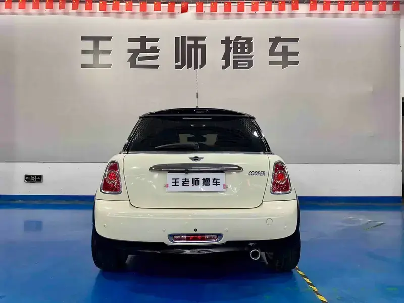 2012 Mini Electric MINI COOPER с пробегом 77 000 км