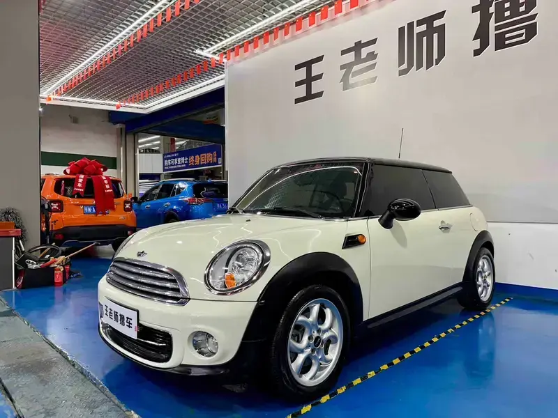 2012 Mini Electric MINI COOPER с пробегом 77 000 км
