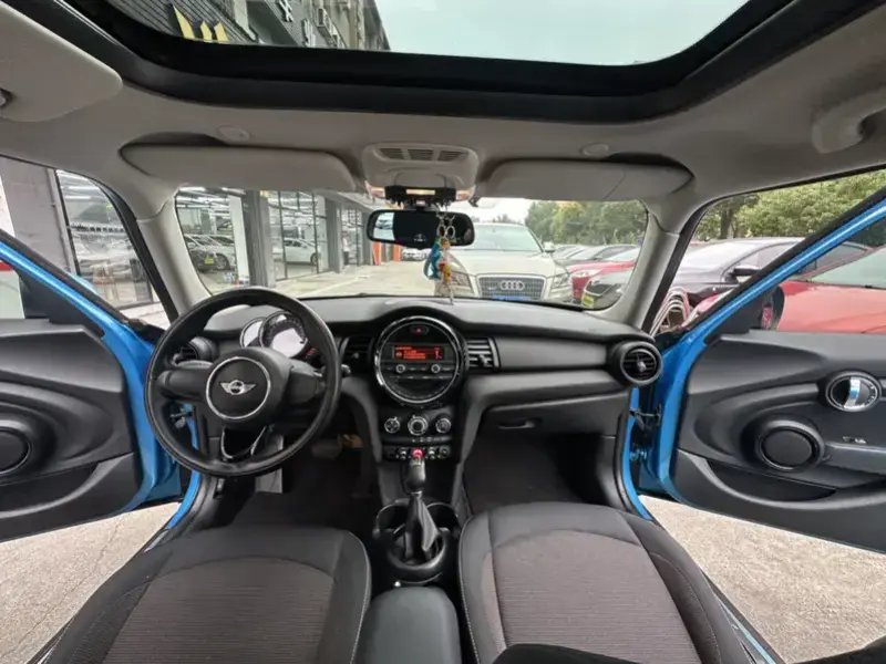 2016 Mini Electric MINI COOPER с пробегом 60 000 км