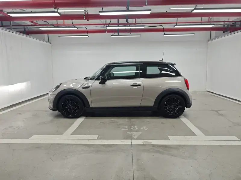 2022 Mini Electric MINI COOPER с пробегом 46 300 км