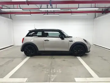 2022 Mini Electric MINI COOPER с пробегом 46 300 км