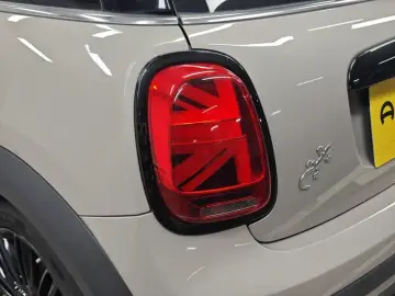2022 Mini Electric MINI COOPER с пробегом 46 300 км