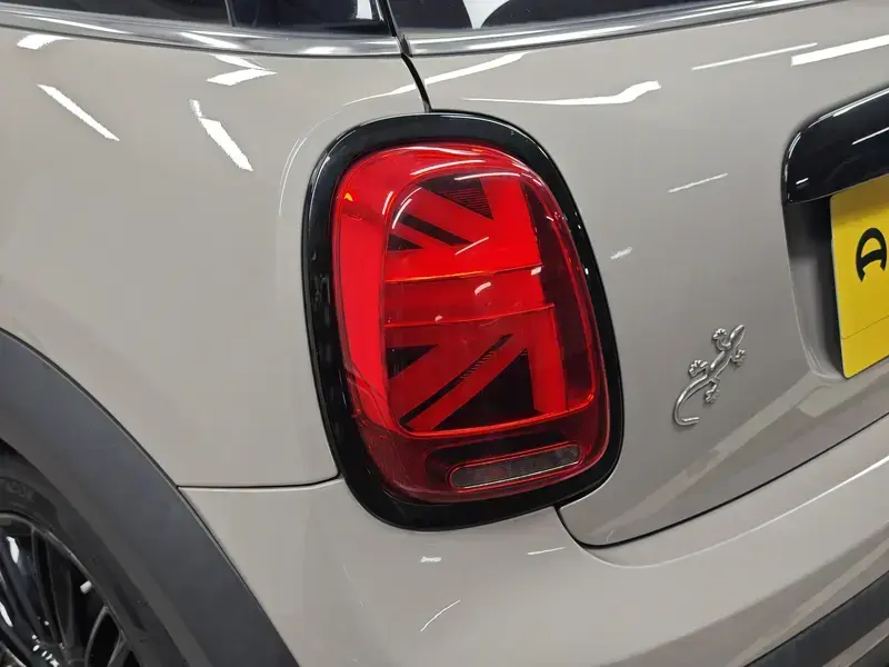 2022 Mini Electric MINI COOPER с пробегом 46 300 км