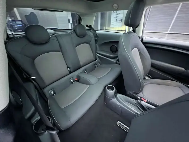 2022 Mini Electric MINI COOPER с пробегом 31 000 км