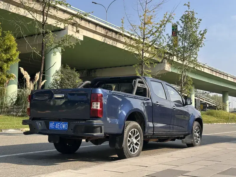 2021 Isuzu TAGA Daka с пробегом 80 000 км
