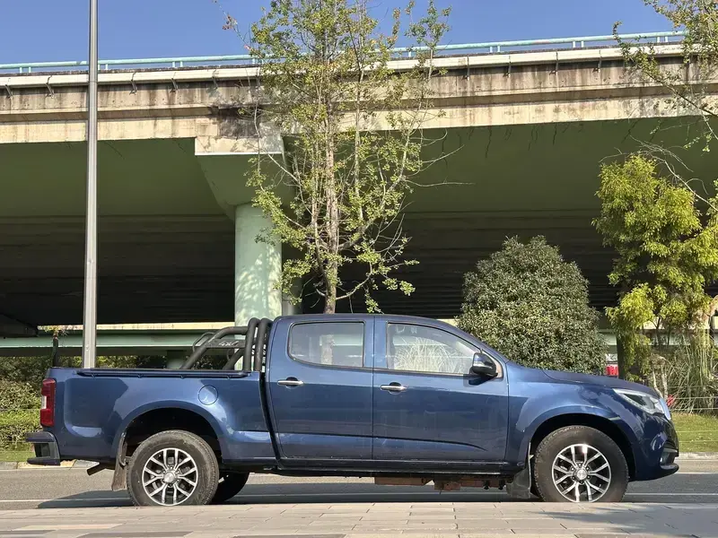 2021 Isuzu TAGA Daka с пробегом 80 000 км