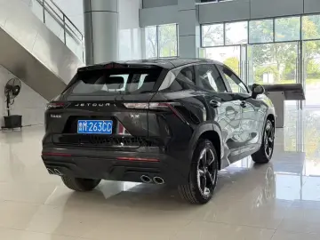 2025 JETOUR Dasheng i-DM с пробегом 20 000 км
