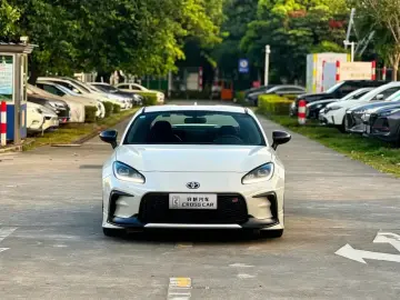 2022 Toyota 86 с пробегом 14 000 км