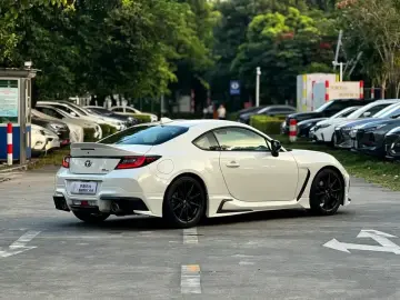 2022 Toyota 86 с пробегом 14 000 км