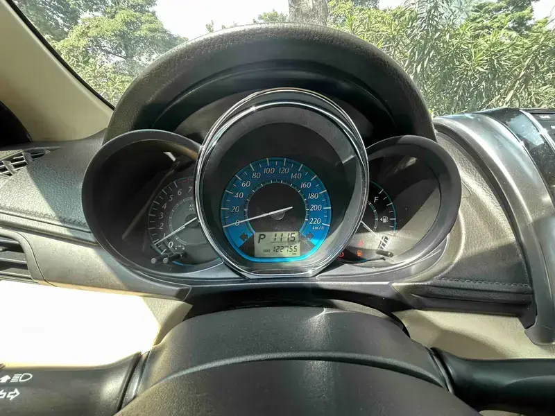 2015 Toyota Zelos с пробегом 122 000 км