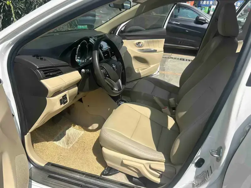2015 Toyota Zelos с пробегом 122 000 км