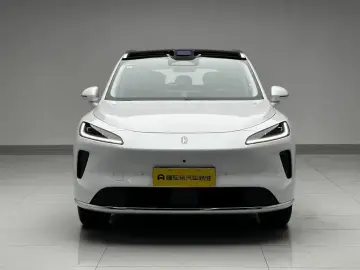 2025 Stelato SUV с пробегом 5 200 км