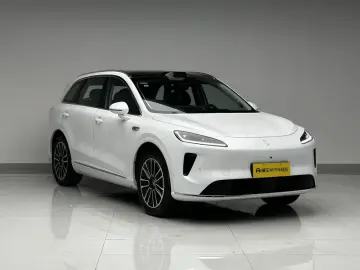 2025 Stelato SUV с пробегом 5 200 км