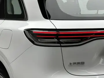 2025 Stelato SUV с пробегом 5 200 км