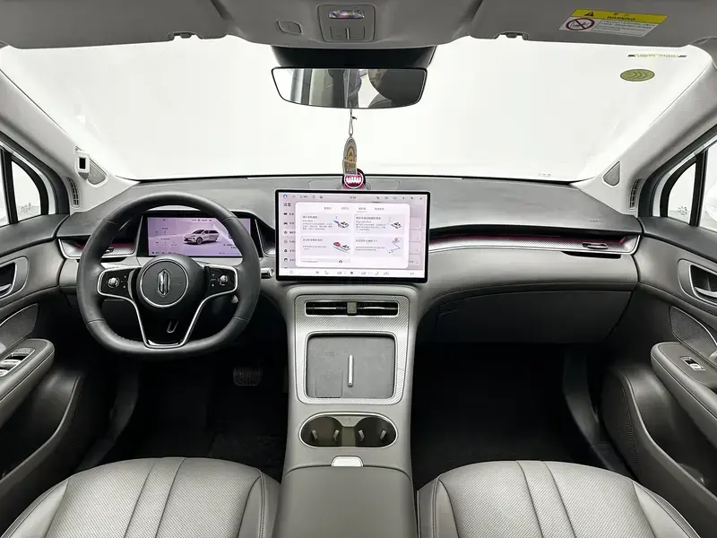 2025 Stelato SUV с пробегом 5 200 км