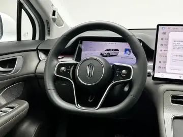 2025 Stelato SUV с пробегом 5 200 км