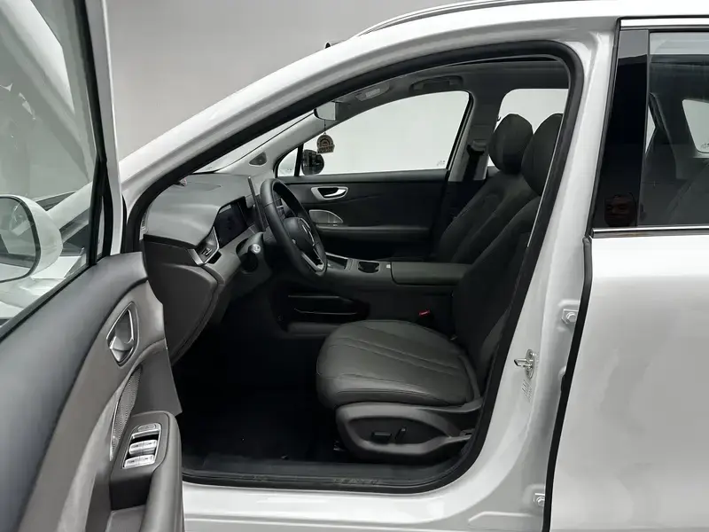 2025 Stelato SUV с пробегом 5 200 км