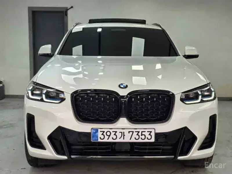2025 BMW X4 с пробегом 19 652 км