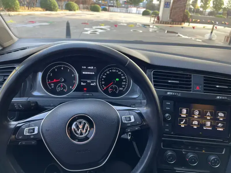 2019 Volkswagen Golf Electric с пробегом 83 000 км